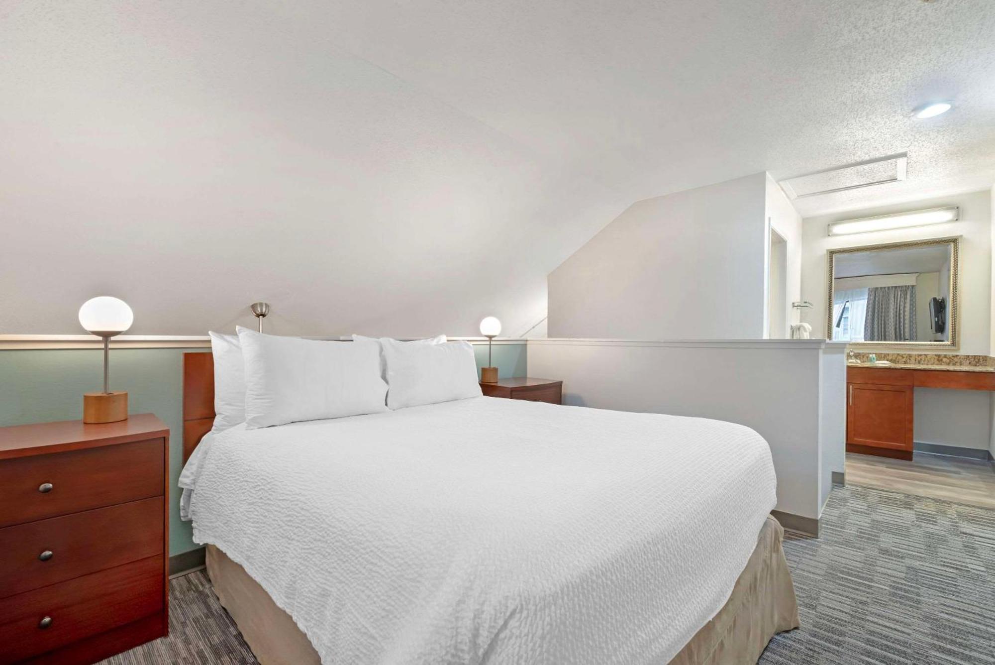 Mainstay Suites St Louis - Galleria Richmond Heights Екстер'єр фото