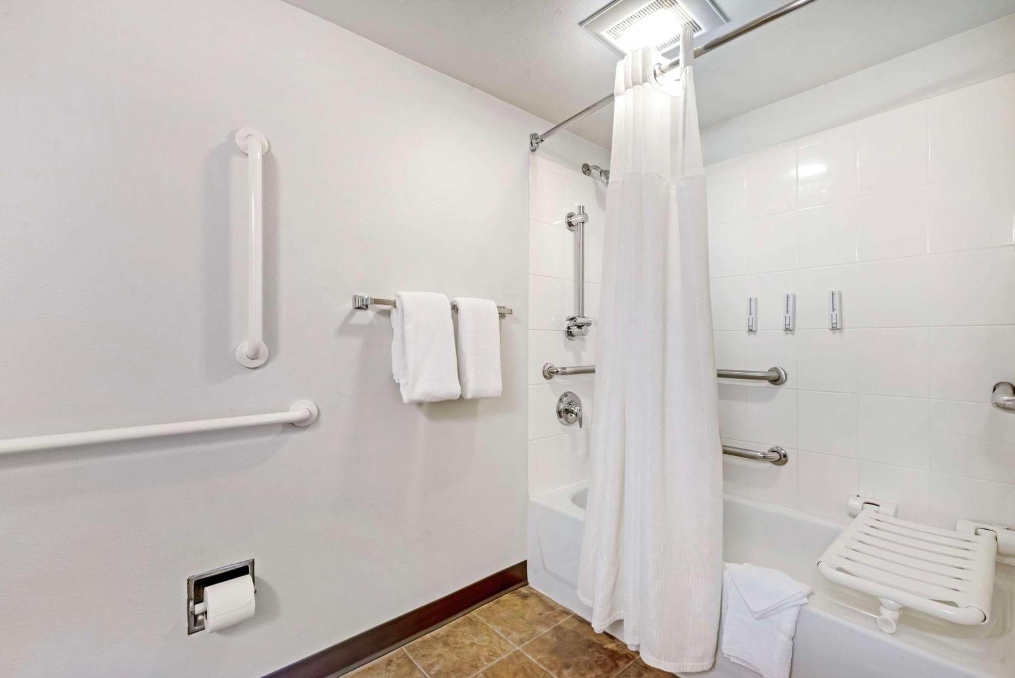 Mainstay Suites St Louis - Galleria Richmond Heights Екстер'єр фото