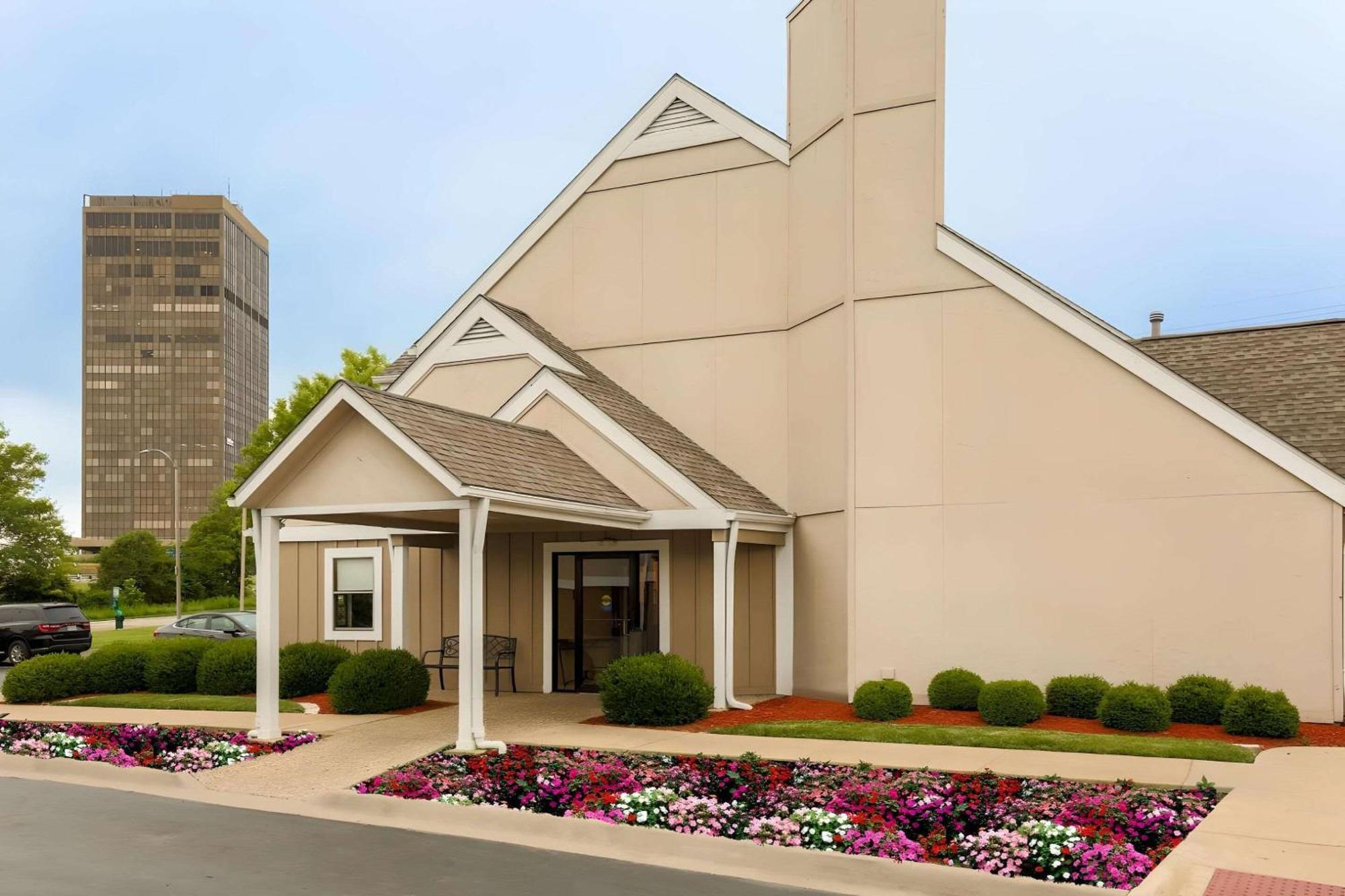 Mainstay Suites St Louis - Galleria Richmond Heights Екстер'єр фото